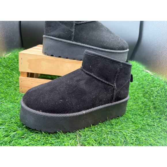 Charlotte Russe- Black - Platform Ankle Boots- Size 9 W - Picture 3 of 10